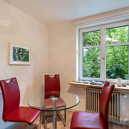 Waldhorn Apartment *